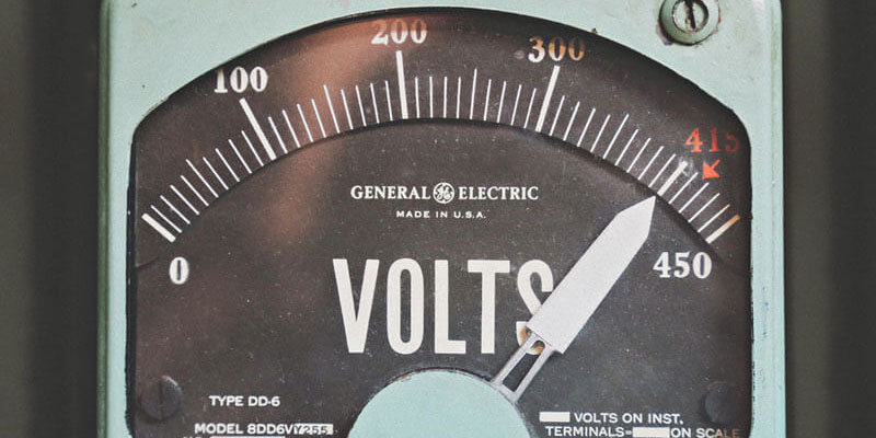 9 Issues On Voltage Of AC Generator